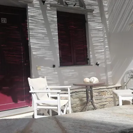 Seirines * Agios Ioannis (Tinos)